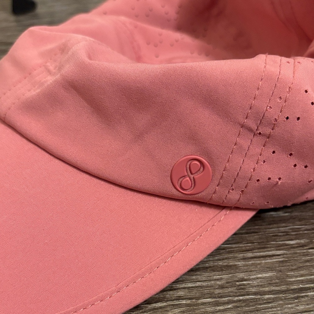Pink Cap - Picture 3 of 4